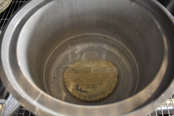 Vollrath Cayenne HS-11 Stainless Steel Commercial Countertop Soup Kettle Food Warmer w/ Lid. Does Not Have Drop In. 120 Volts, 1 Phase. Tested and Working! - Image 4 of 5