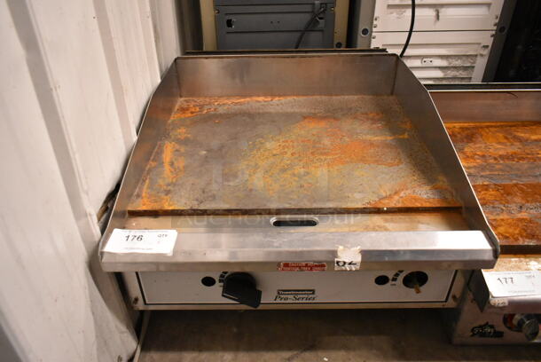 Toastmaster Pro Series Stainless Steel Commercial Countertop Natural Gas Powered Flat Top Griddle. 