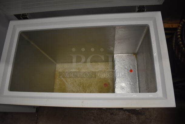 GE FCM7SUCWW White Chest Freezer 115 Volts 1 Phase. Tested and Working! - Image 4 of 6