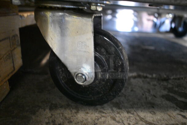 Avantco 178GDC23 Metal Commercial Single Door Reach In Cooler Merchandiser w/ Poly Coated Racks on Commercial Casters. 115 Volts, 1 Phase. Tested and Working! - Image 4 of 5