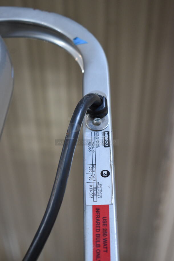 2 Nemco Metal Commercial Pass Through Warming Lamps; 5 Head and 4 Head. Includes Model 6008-5. 2 Times Your Bid! Tested and Working! - Image 5 of 5