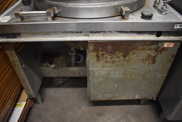 Market Forge MT40 Stainless Steel Commercial Floor Style Direct Steam Powered 40 Gallon Steam Kettle. 36x33x40 - Image 7 of 9