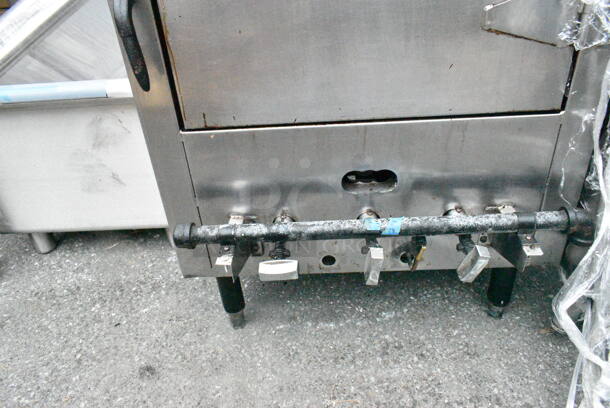 Stainless Steel Commercial Gas Powered Vertical Chinese Smoker.  - Image 4 of 5