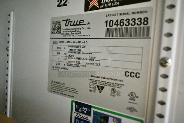 BRAND NEW! 2022 True GDM-41C-48-HC-LD Metal Commercial 2 Door Reach In Cooler Merchandiser w/ Poly Coated Racks, Case of Drink Sliders. 115 Volts, 1 Phase. Tested and Working! - Image 7 of 7
