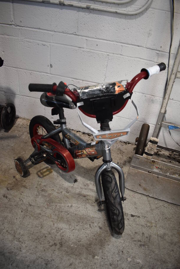 Duel Gray Lightning McQueen Metal Children's Bicycle w/ Training Wheels. 20x31x28 - Image 2 of 4