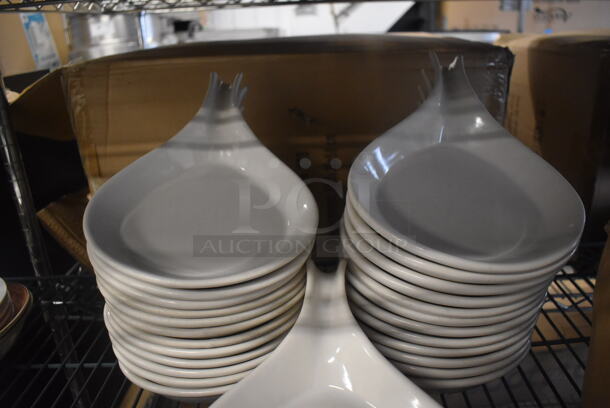 29 White Ceramic Plates w/ Handle. 10x7x2. 29 Times Your Bid! - Image 2 of 3