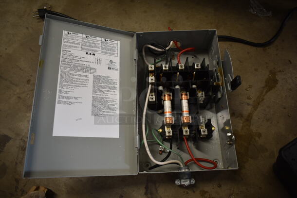 ALL ONE MONEY! Lot of Eaton Gray Metal Power Box and Sunnex Food Warmer. - Image 9 of 9