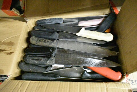 45 SHARPENED Stainless Steel Knives Including Chef Knives. 45 Times Your Bid! 