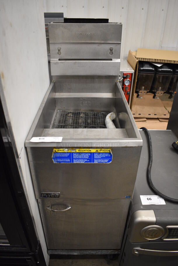 Pitco Frialator Stainless Steel Commercial Floor Style Natural Gas Powered Deep Fat Fryer on Commercial Casters. 90,000 BTU. 15.5x30x48