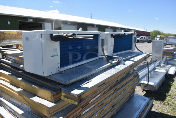 HUGE! 8 Door Walk In Merchandising Cooler w/ 2 Turbo Air ADR136AX 115 Volt 1 Phase Fans and 1 Copeland Compressor 115 Volts 1 Phase and Black Rack System - Image 4 of 12