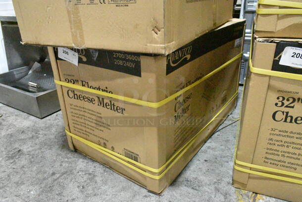 BRAND NEW IN BOX! Avantco 177CHSME32M Stainless Steel Commercial Countertop Electric Powered 32" Cheese Melter. 208/240 Volts. - Image 2 of 3