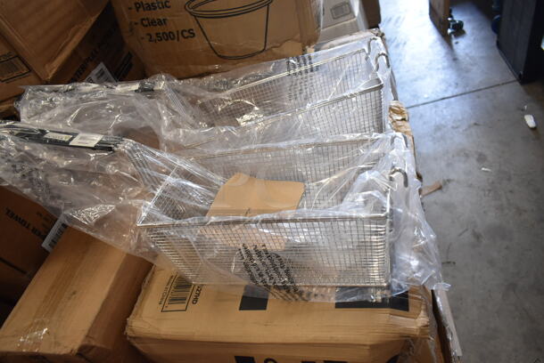 PALLET LOT of 25 BRAND NEW Boxes Including 795KFTL32RPE Choice 16-32 oz. Round PET Take-Out Lid - 300/Case, Choice 4 oz Portion Cups, 500CC32P Choice Clear PET Plastic Cold Cup - 32 oz. - 500/Case, 612527HD Choice 7" Round Heavy Weight Foil Take-Out Pan - 500/Case, 500CC32T Choice 32 oz. Straight Wall Clear PET Plastic Cold Cup - 300/Case, 3 Box 5002CPTENAT Lavex 2-Ply Natural Kraft Center Pull Paper Towel 510' Roll - 6/Case. 25 Times Your Bid! - Image 8 of 9