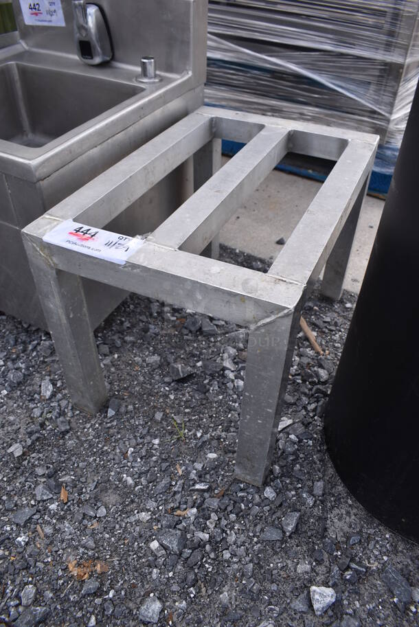 Metal Dunnage Rack. 12x18x12 - Image 2 of 4