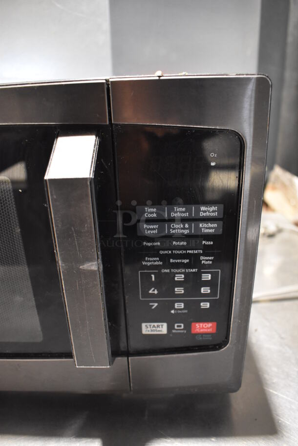 Toshiba Metal Countertop Microwave Oven w/ Plate. 19x14x12 - Image 4 of 5