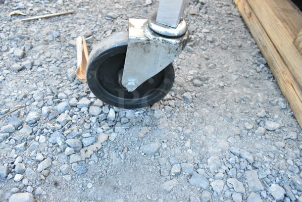 Channel 401AN Metal Commercial Pan Transport Rack on Commercial Casters.  - Image 2 of 4