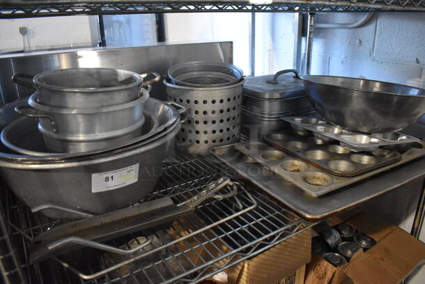 ALL ONE MONEY! Tier Lot of Various Metal Items Including Muffin Baking Pans, Bowls, Baking Pan