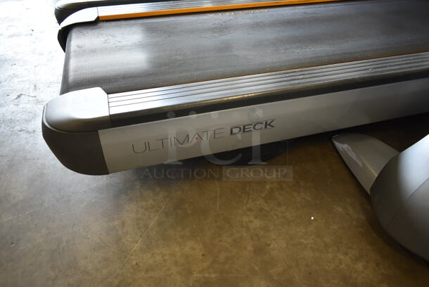 Matrix Ultimate Deck Commercial Floor Style Treadmill. Tested and Working! - Image 6 of 6