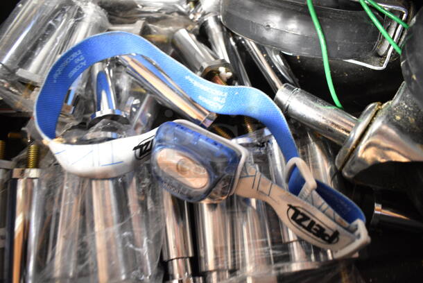 ALL ONE MONEY! Lot of Various BRAND NEW SCRATCH AND DENT! Items Including Commercial Casters and Metal Legs - Image 6 of 6