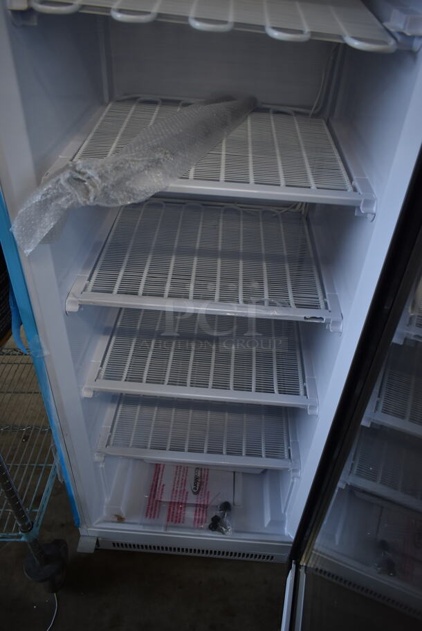 BRAND NEW SCRATCH AND DENT! KoolMore KM-FMD12WGD Metal Commercial Single Door Reach In Freezer Merchandiser w/ Poly Coated Racks. 115 Volts, 1 Phase. Tested and Working! - Image 5 of 7