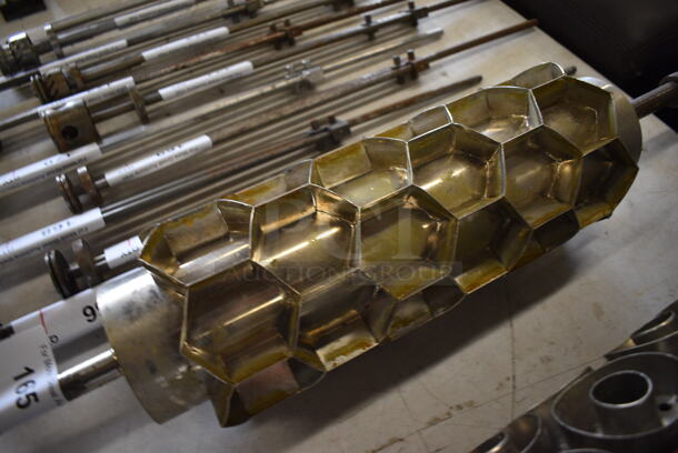 Moline Metal Donut Cutting Rolling Pin. 30x7x7 - Image 2 of 4