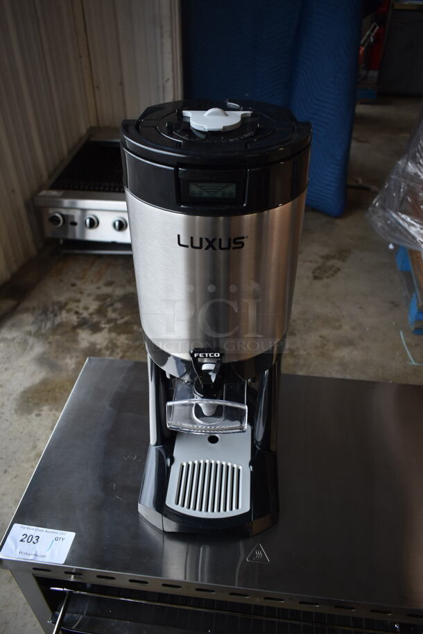 BRAND NEW SCRATCH AND DENT! Fetco L4D-15 Luxus 1.5 Gallon Stainless Steel Coffee Server with Stand - Image 6 of 12
