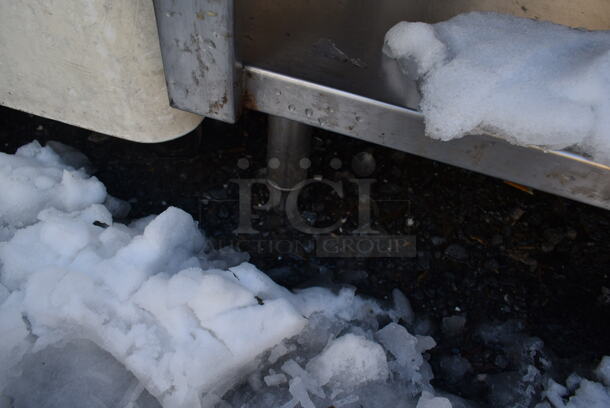 Stainless Steel Commercial Table w/ Under Shelf. - Image 4 of 4