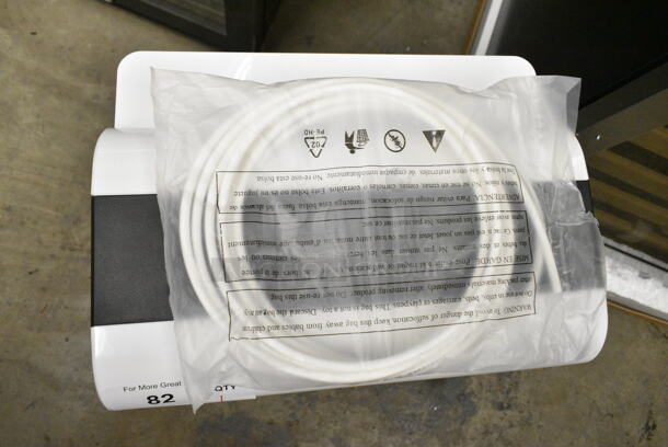 BRAND NEW SCRATCH AND DENT! Whynter Energy Star RPD-506EWP 50 Pint High Capacity Portable Dehumidifier with Pump up to 4000 sq ft. 115 Volts, 1 Phase. Tested and Working! - Image 4 of 7