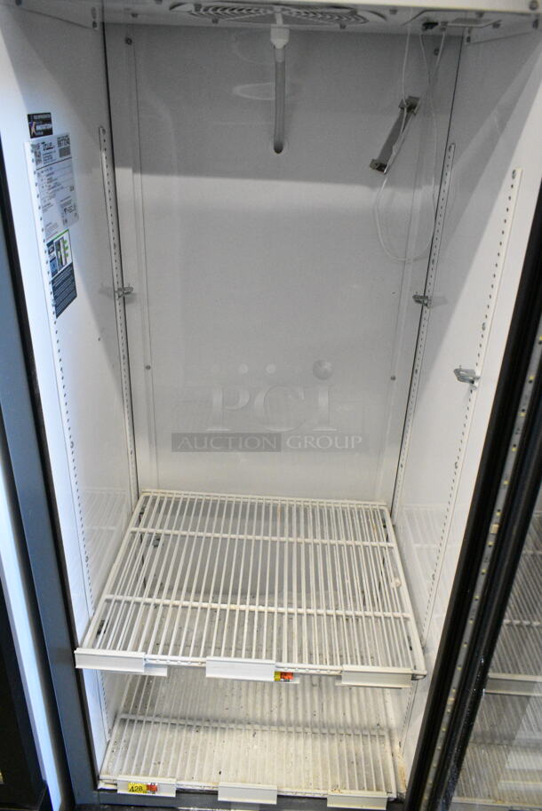 2020 True GDM-12-HC Metal Commercial Single Door Reach In Cooler Merchandiser w/ Poly Coated Racks. 115 Volts, 1 Phase. Tested and Powers On But Does Not Get Cold - Image 3 of 4