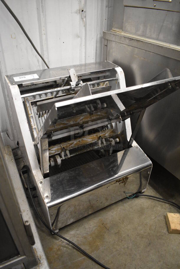 Metal Commercial Countertop Bread Loaf Slicer. 120 Volts, 1 Phase. 21x27x27. Tested and Working!
