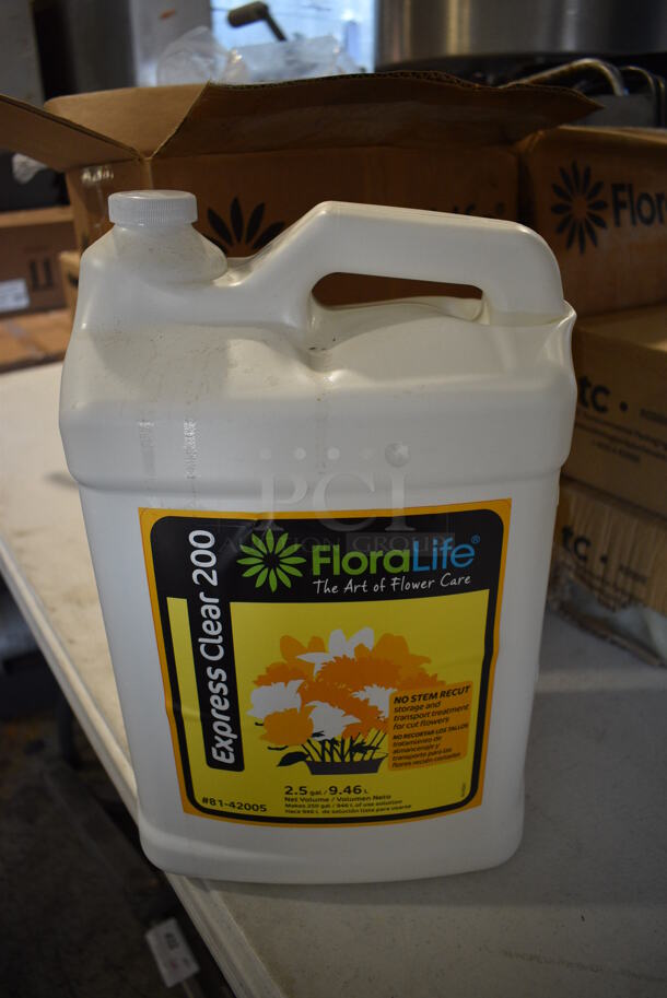 2 BRAND NEW FloraLife Express Clear 200 Storage and Transport for Cut Flowers. 2 Times Your Bid! - Image 1 of 4