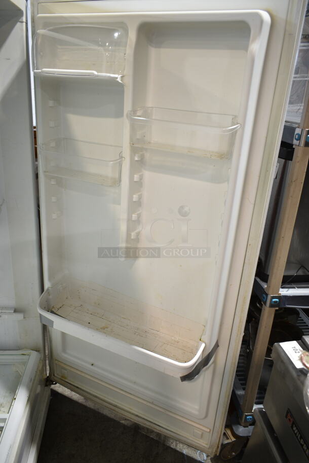 Frigidaire Metal Single Door Reach In Freezer. 115 Volts, 1 Phase. Tested and Powers On But Does Not Get Cold
 - Image 2 of 4