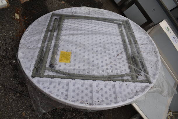 BRAND NEW SCRATCH AND DENT! Lancaster Table & Seating 48" Round Heavy-Duty Granite White Plastic Folding Table - Image 3 of 3