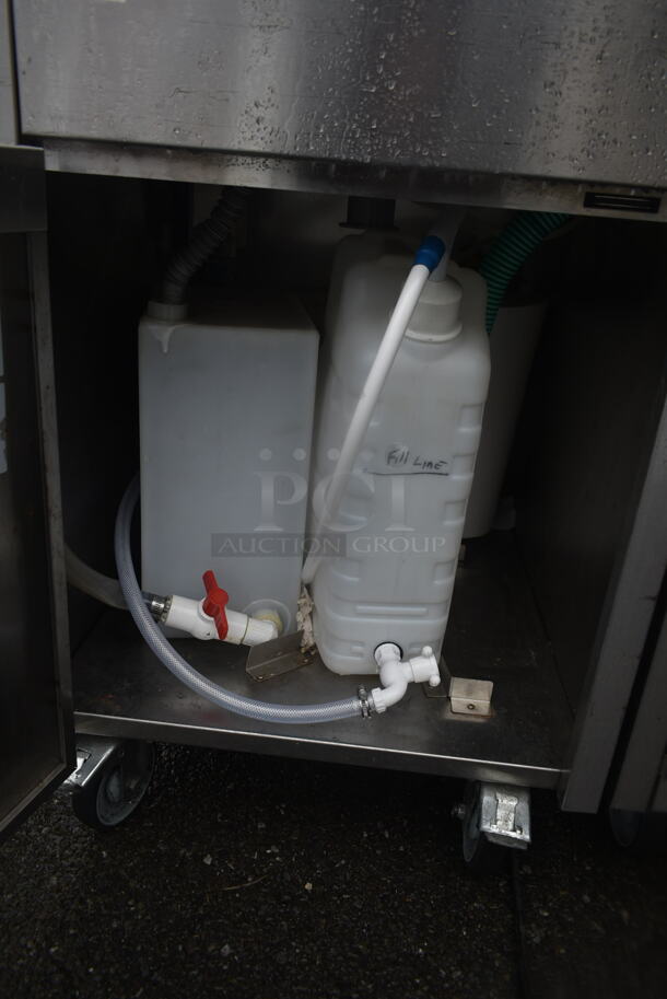 QualServ Stainless Steel Commercial Single Bay Portable Sink on Commercial Casters. - Image 5 of 6