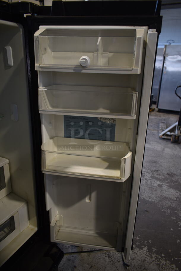 Electrolux EW23BC71IB4 Cooler Freezer Combo Unit w/ Water and Ice Dispenser. 115 Volts, 1 Phase. Tested and Does Not Power On - Image 7 of 9