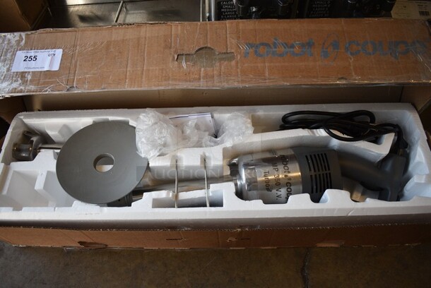 BRAND NEW IN BOX! Robot Coupe Model MP 350 V.V. Stainless Steel Commercial Immersion Blender. 120 Volts, 1 Phase. 5x5x29.