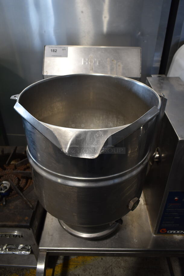 Groen Stainless Steel Commercial Natural Gas Powered Floor Style Manual Tilting Steam Kettle. - Image 5 of 10