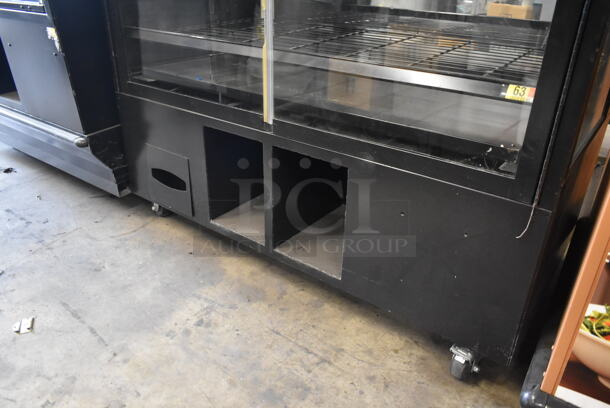 Metal Commercial Floor Style Bakery Display Case Merchandiser on Commercial Casters. - Image 3 of 6