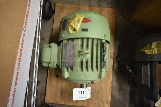 BRAND NEW SCRATCH AND DENT!  Underwriters Laboratories Metal Motor. 230/460 Volts, 3 Phase. - Image 3 of 5