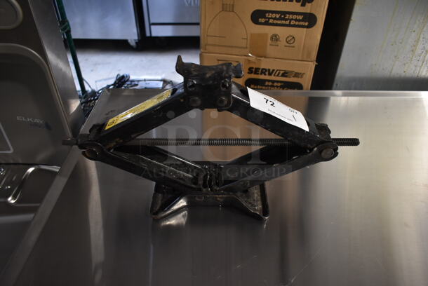Metal Car Jack. - Image 1 of 4