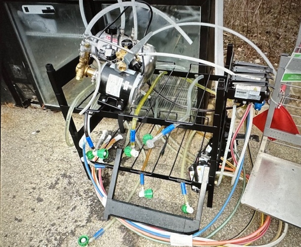 One Soda Racking With 8 Flo Jets And Carbonator And Pump. 35X18X28 - Image 1 of 1