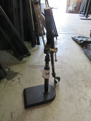 One Microphone Stand.