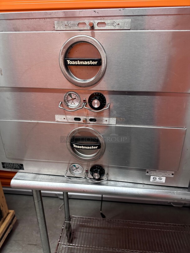 Working! Toastmaster 3B84029.19 inch W Freestanding Warming Drawer w/ (2) 21.5 inch Compartments, 120v NSF Tested and Working! - Image 9 of 11