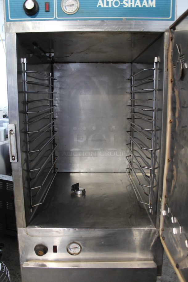Alto Shaam 1000-UP Stainless Steel Commercial Heated Holding Cabinet on Commercial Casters. 208/240 Volts, 1 Phase.  - Image 5 of 7
