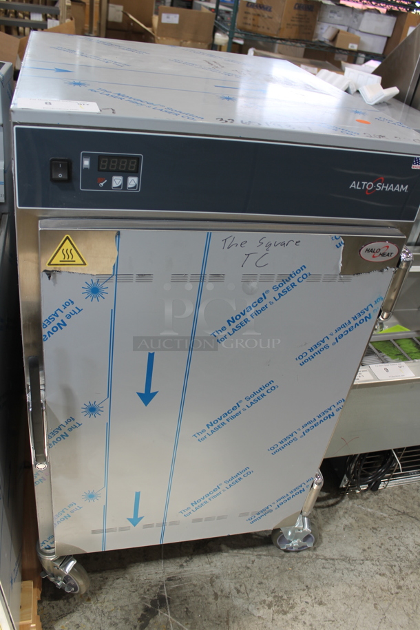 BRAND NEW! 2023 Alto Shaam 1200-S Stainless Steel Commercial Electric Powered Low Temperature Mobile Holding Cabinet / Dough Proofer on Commercial Casters. 208-240 Volts, 1 Phase.  - Image 4 of 6