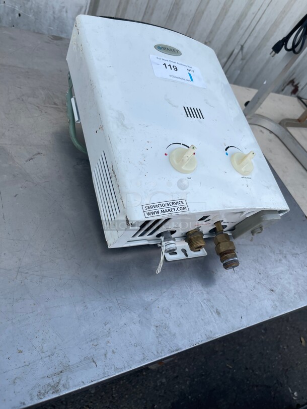 Clean! Marey GA5PORT Portable Propane Gas Tankless Water Heater, Small, White NSF  - Image 2 of 9