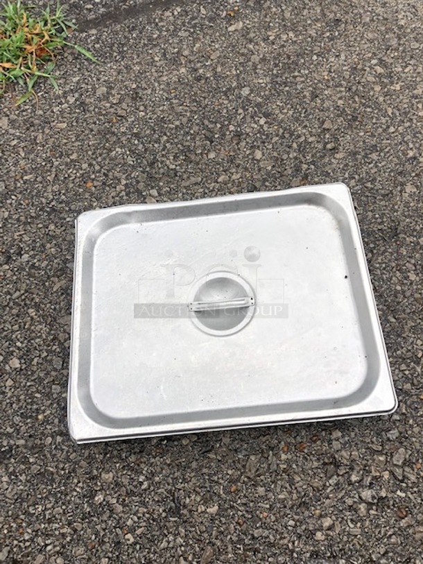 One 1/2 Size Hotel Pan Lid.