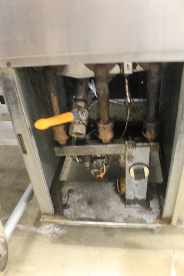 MKE FG-115 Stainless Steel Commercial Floor Style Natural Gas Powered Deep Fat Fryer w/ 2 Metal Fry Baskets. 115,000 BTU. - Image 5 of 8