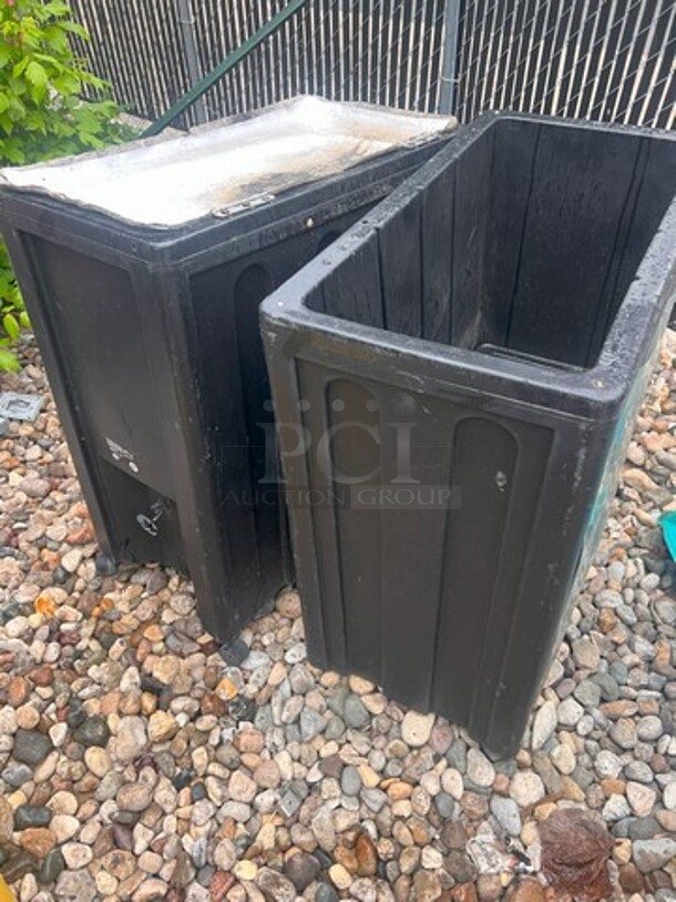 Two Cambro Insulated Beer Coolers on Wheels
QTY 2 
Location: The Cage 
Your Bid x 2