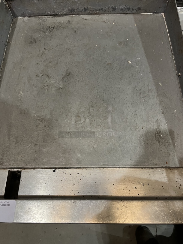 Flat Griddle 24" on Stand w/Caster, Nat Gas, Tested & Working! - Image 3 of 3