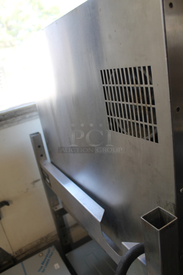 AccuTemp SNH 11 Stainless Steel Commercial Single Door Steam Cabinet w/ Under Shelf on Commercial Casters. 208-250 Volts, 3 Phase. - Image 6 of 7